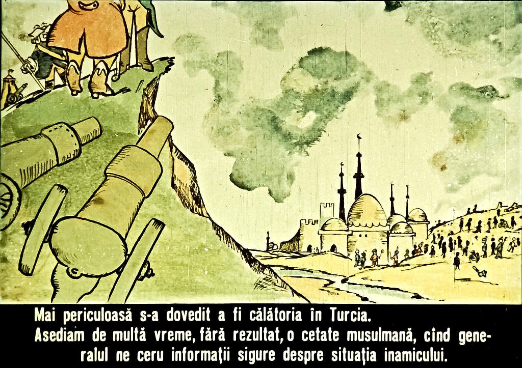 Imagine ilustrativă cu un peisaj și texte despre o călătorie periculoasă în Turcia, menționând asediul unei cetăți musulmane.